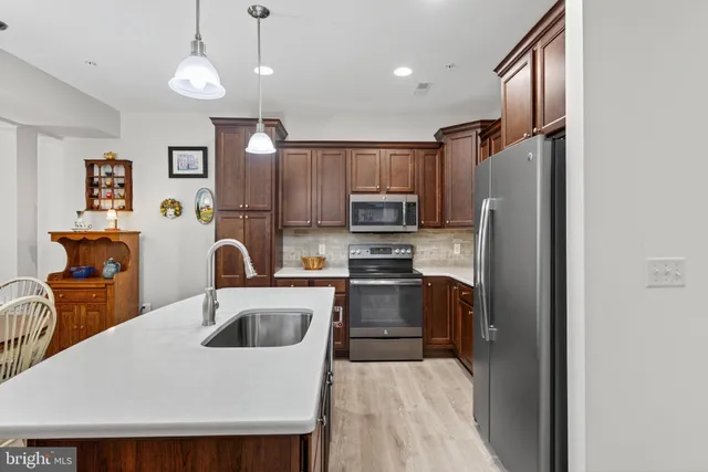 $369,500 | 1334 Woodcrest Court, Mount Joy, PA 17552