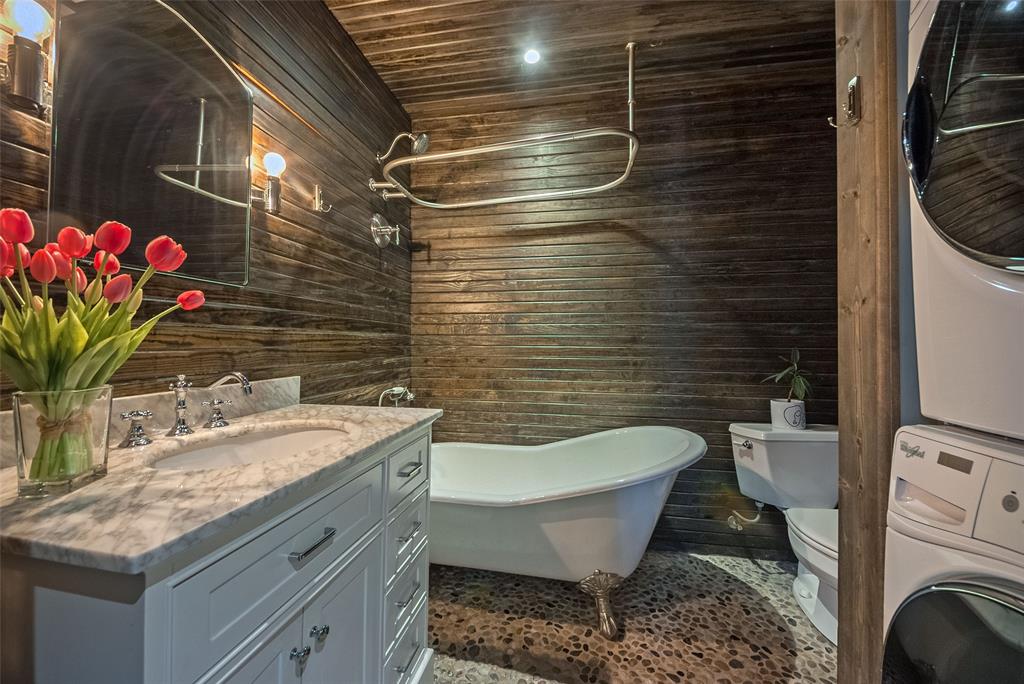 2014 Rugged Drive Dallas, TX 75224 - Photo 14 of 17 Gallery Image 14