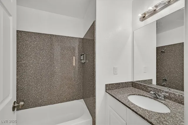 $1,450 | 5499 Indian River Drive, Unit 356, Las Vegas, NV 89103