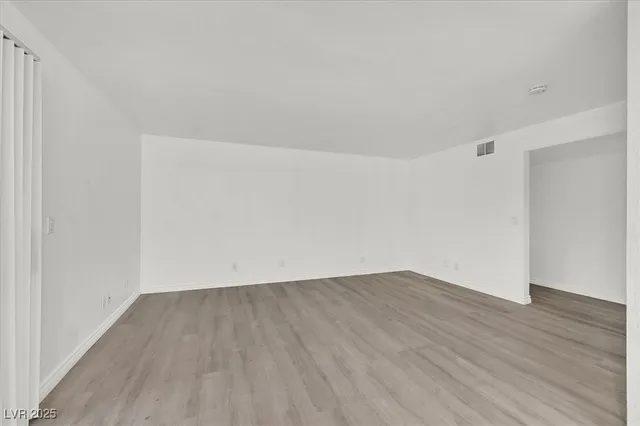 $1,450 | 5499 Indian River Drive, Unit 356, Las Vegas, NV 89103