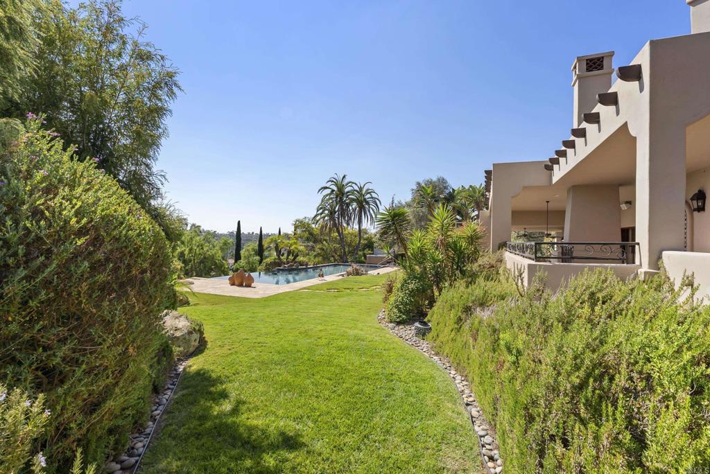 3435 Jasmine Crest Encinitas, CA 92024 - Photo 11 of 41