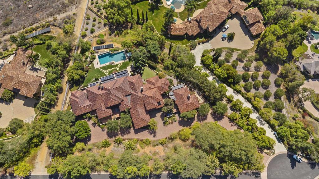 3435 Jasmine Crest Encinitas, CA 92024 - Photo 3 of 41