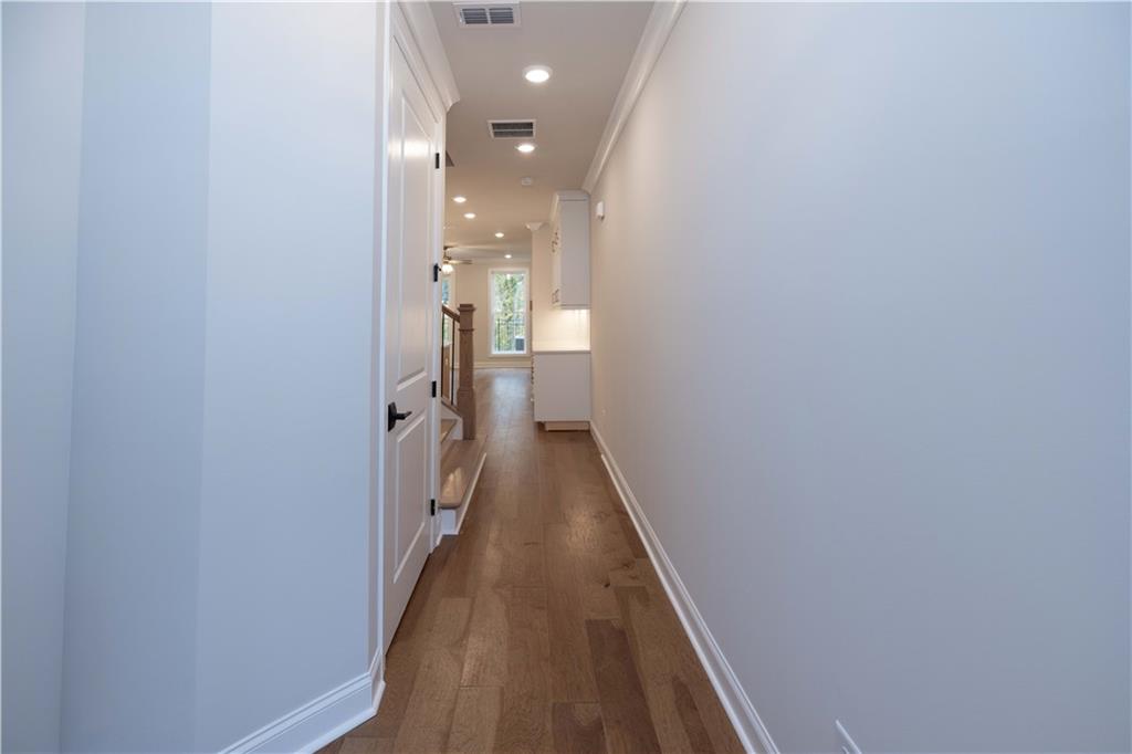 149 Wards Xing Way, Unit 10 Johns Creek, GA 30022 - Photo 4 of 52