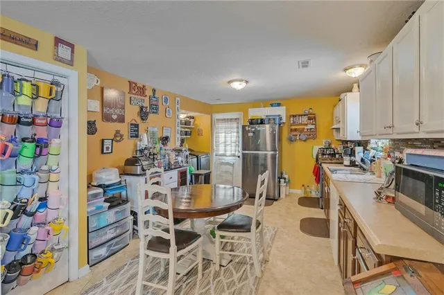 $140,000 | 1404 North Howenstein Avenue, Cameron, MO 64429