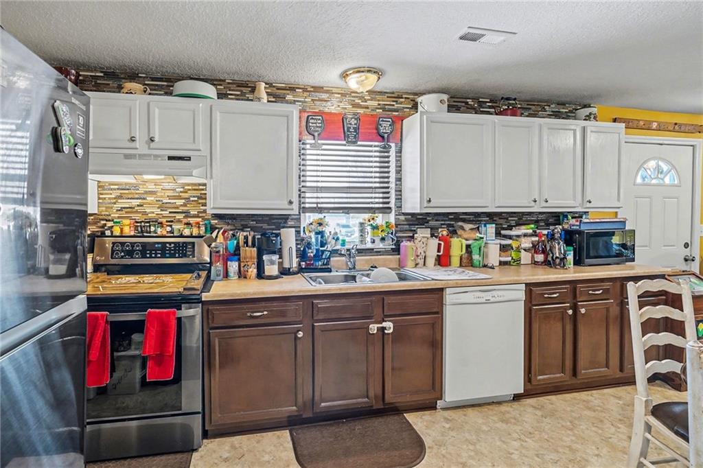 1404 North Howenstein Avenue Cameron, MO 64429 - Photo 5 of 17