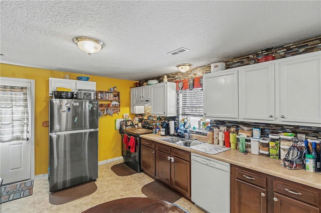 1404 North Howenstein Avenue Cameron, MO 64429 - Photo 6 of 17