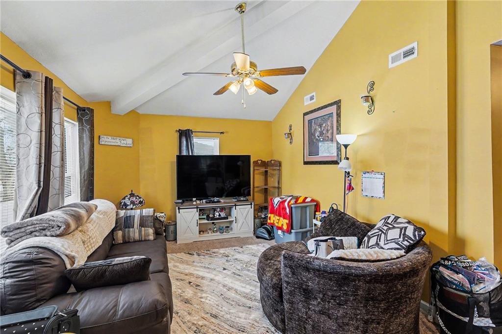 1404 North Howenstein Avenue Cameron, MO 64429 - Photo 9 of 17