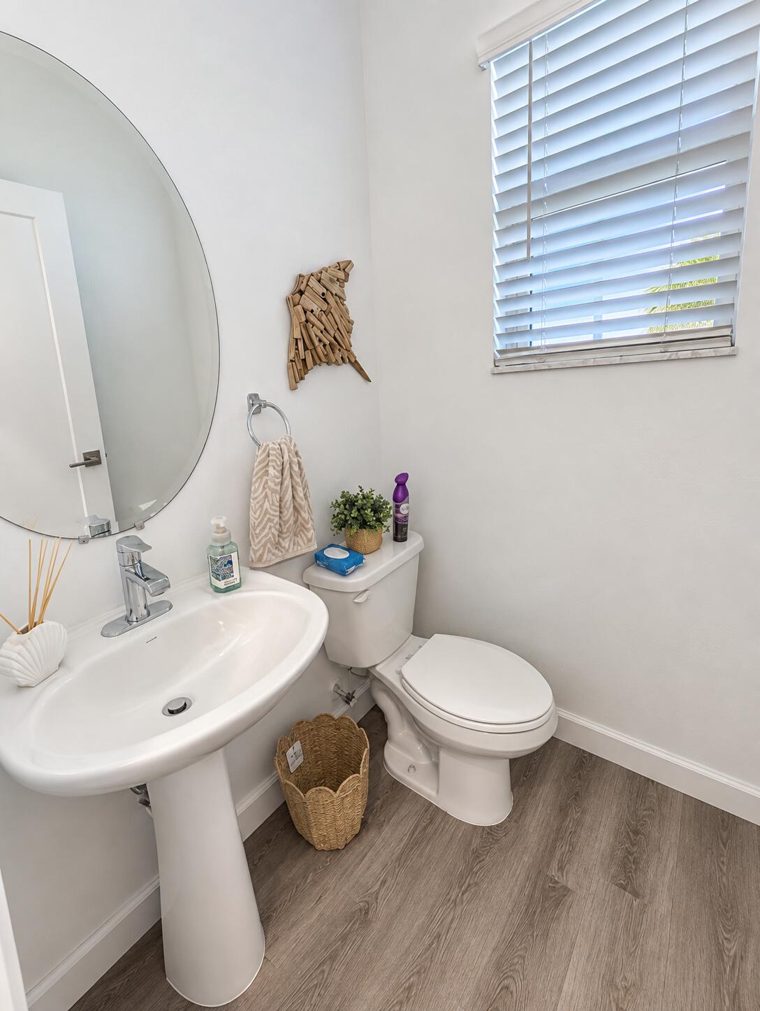 708 Del Vista Road Pompano Beach, FL 33069 - Photo 6 of 21 ChatGPT Image Sep 16, 2026, 01_00_32 PM