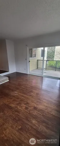 $2,100 | 13011 East Gibson Road, Unit N325, Everett, WA 98204