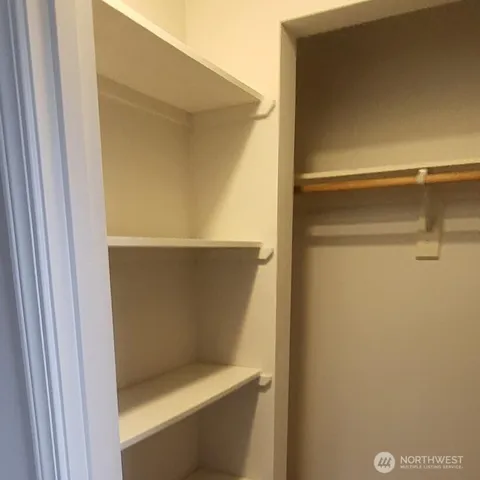 $2,100 | 13011 East Gibson Road, Unit N325, Everett, WA 98204