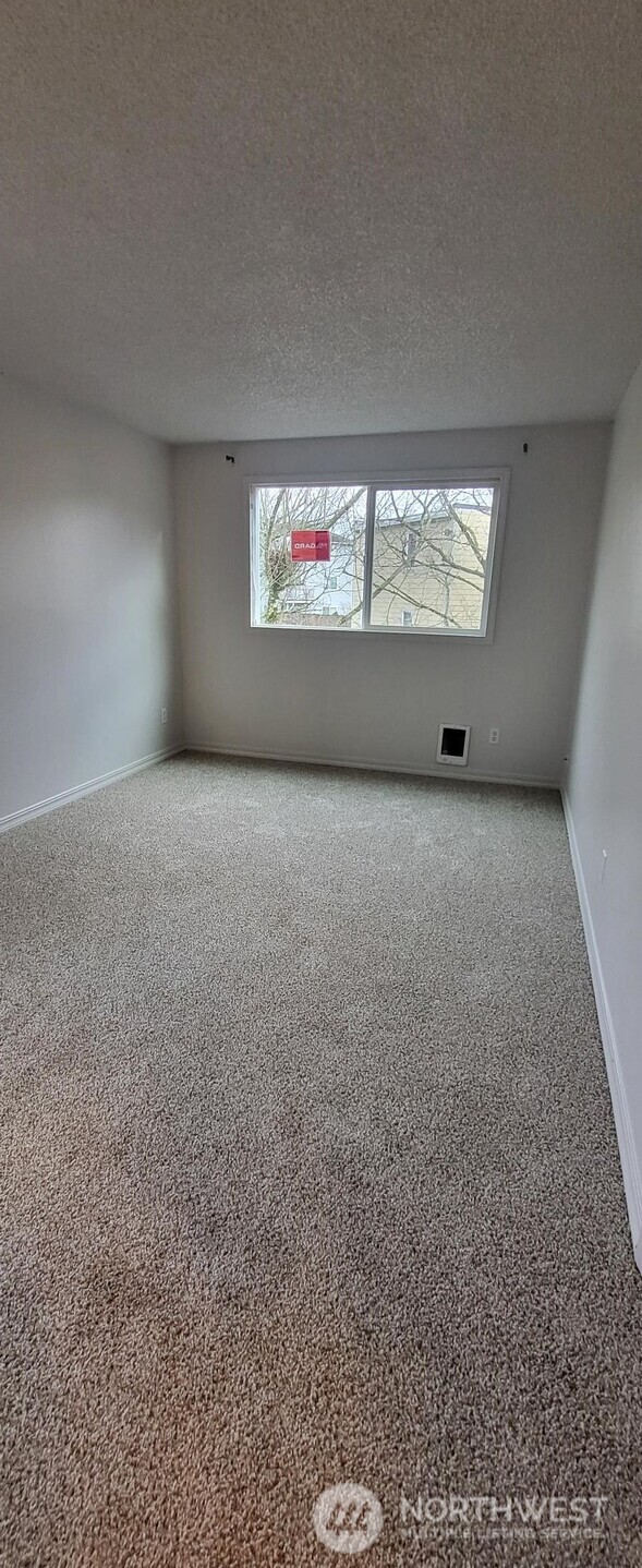 13011 East Gibson Road, Unit N325 Everett, WA 98204 - Photo 12 of 24