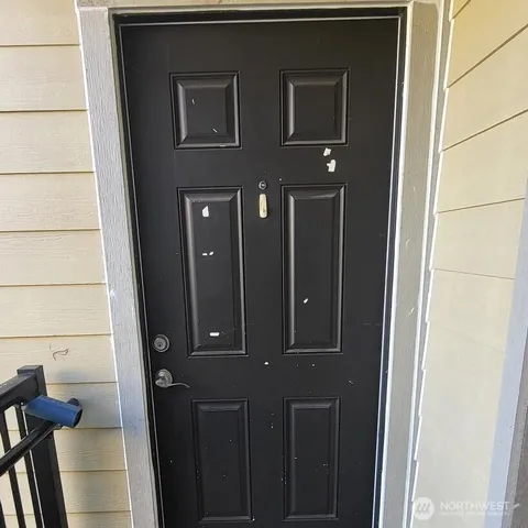 $2,100 | 13011 East Gibson Road, Unit N325, Everett, WA 98204