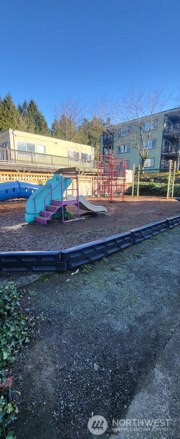 13011 East Gibson Road, Unit N325 Everett, WA 98204 - Photo 21 of 24