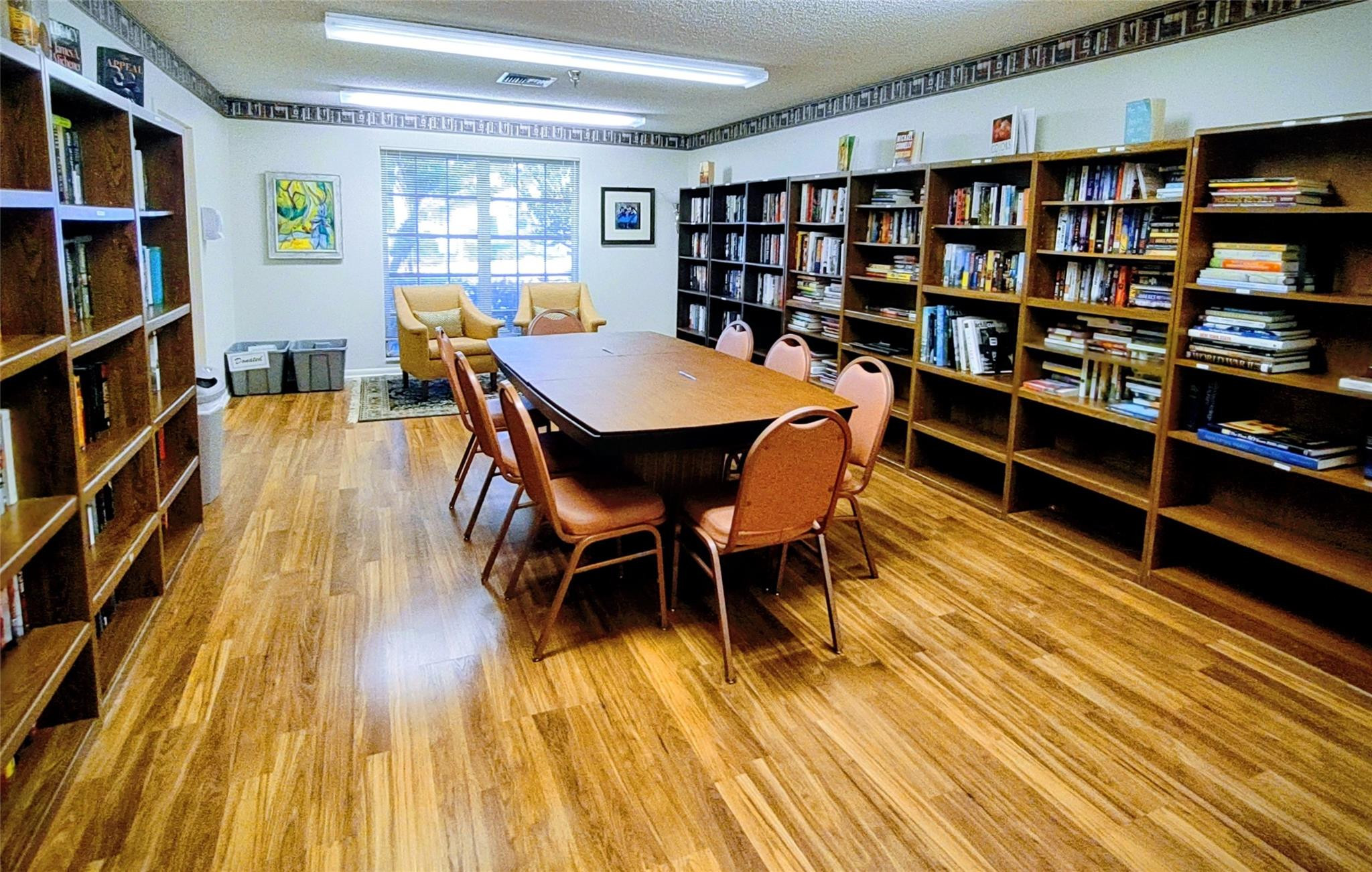 8592 Flamingo Drive Boca Raton, FL 33496 - Photo 36 of 40 library
