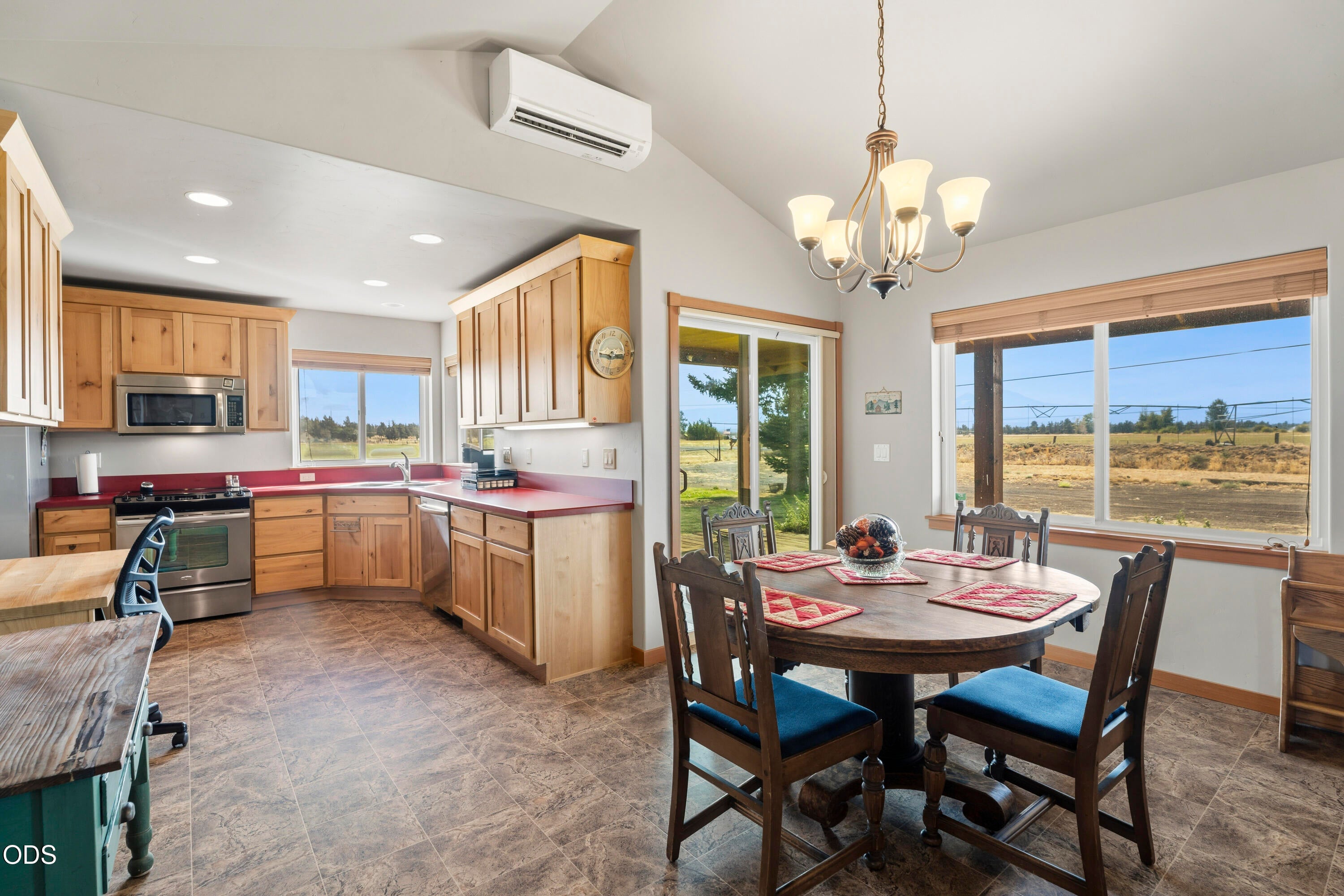 68912 Holmes Road Sisters, OR 97759 - Photo 39 of 42 Gallery Image 39