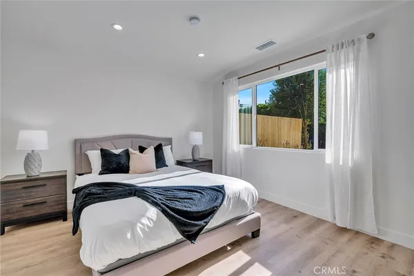 $8,800 | 15333 Lemay Street, Van Nuys, CA 91406