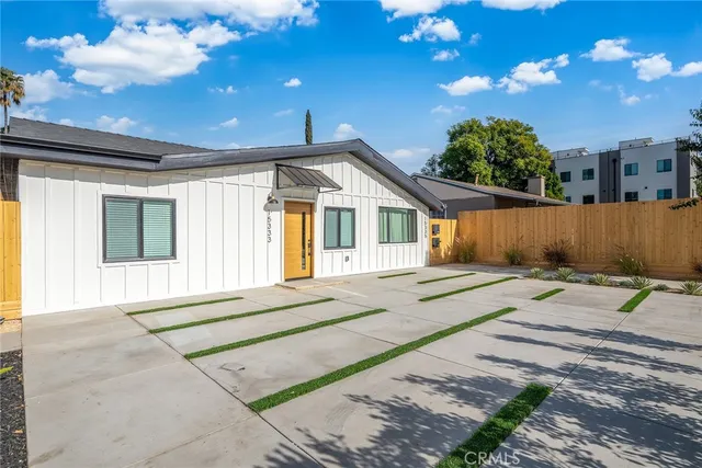 $8,800 | 15333 Lemay Street, Van Nuys, CA 91406