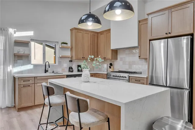 $8,800 | 15333 Lemay Street, Van Nuys, CA 91406