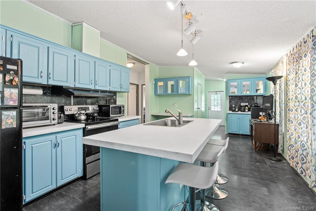 898 Jupiter Road Weaverville, NC 28787 - Photo 10 of 25 Gallery Image 10