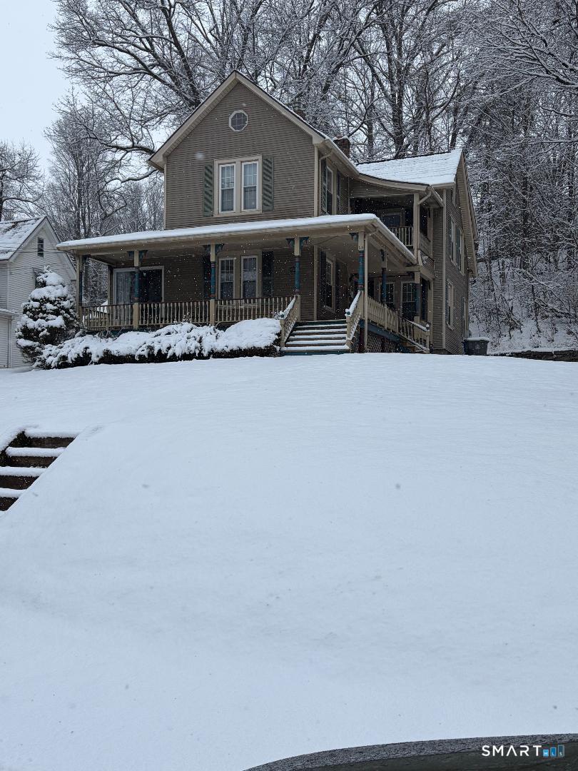 a front view of house with yard