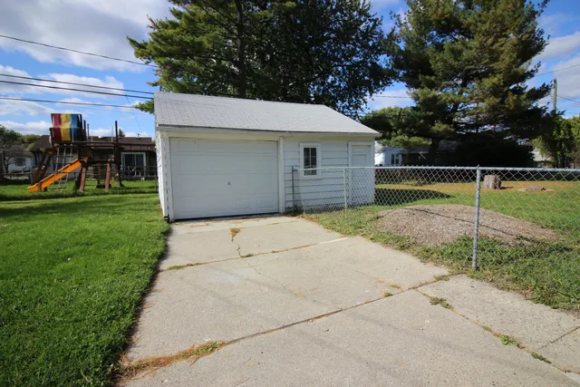 $120,000 | 28889 Hillview Street, Roseville, MI 48066