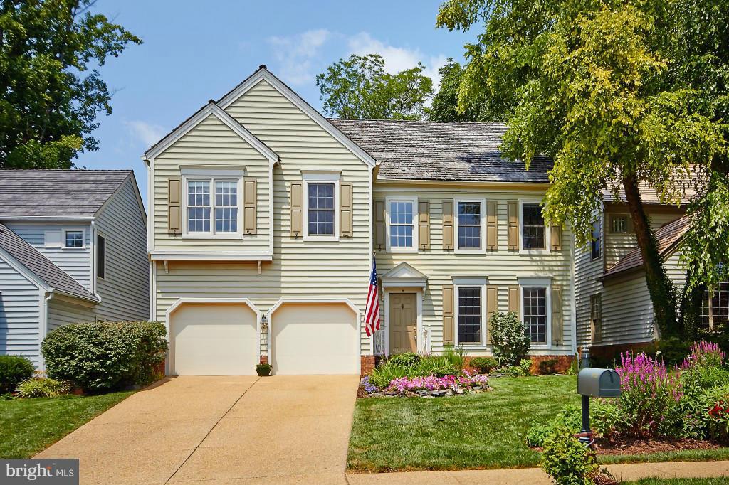 9722 Hidden Valley Road Vienna, VA 22181 - Photo 2 of 22 Exterior (Front)