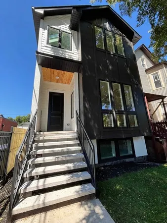 $1,899,000 | 1914 North Rockwell Street, Chicago, IL 60647