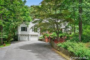 72 Peddler Hill Road Monroe, NY 10950 - Photo 2 of 43