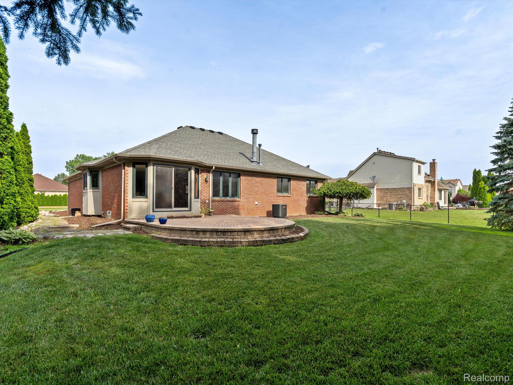 49446 Monte Road New Baltimore, MI 48047 - Photo 5 of 39 Gallery Image 5