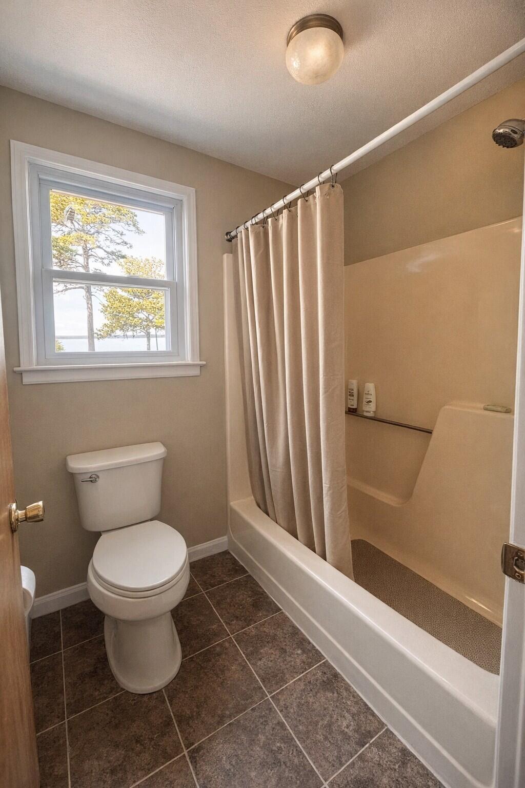 1391 Scott Lake Road Summerton, SC 29148 - Photo 12 of 16 Primary Bath