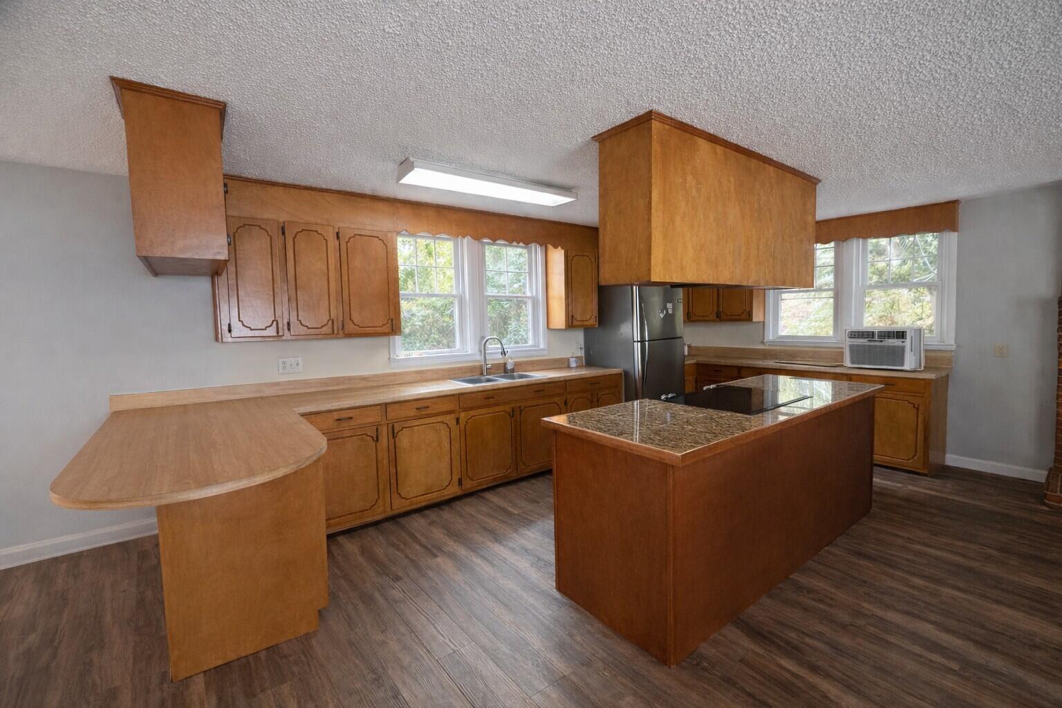 1391 Scott Lake Road Summerton, SC 29148 - Photo 6 of 16 1391 Scott Lake Rd Kitchen