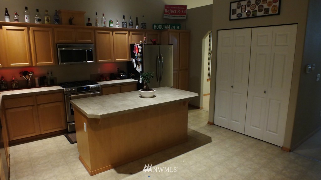 5119 Northeast 10th Place Renton, WA 98059 - Photo 3 of 15