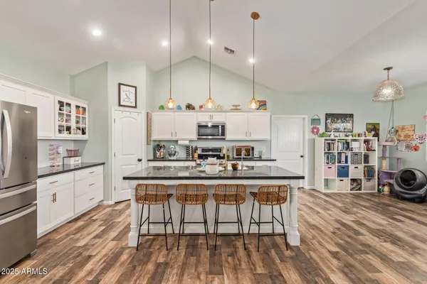 $624,500 | 146 East Whiteley Street, Apache Junction, AZ 85119