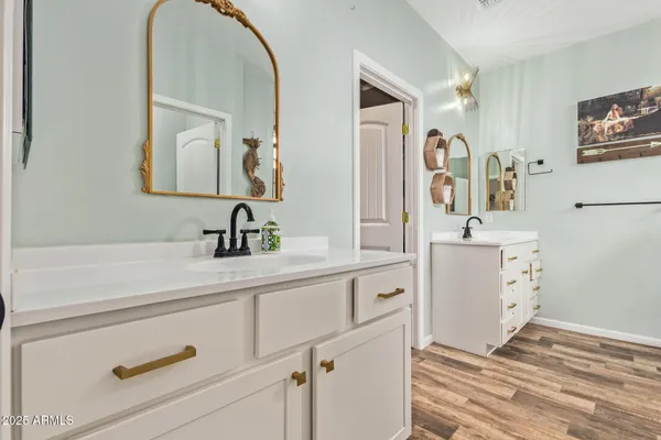 $580,000 | 146 East Whiteley Street, Apache Junction, AZ 85119