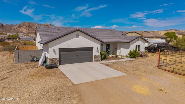 $624,500 | 146 East Whiteley Street, Apache Junction, AZ 85119