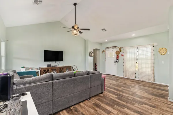 $624,500 | 146 East Whiteley Street, Apache Junction, AZ 85119