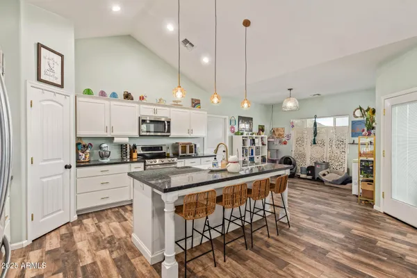 $624,500 | 146 East Whiteley Street, Apache Junction, AZ 85119