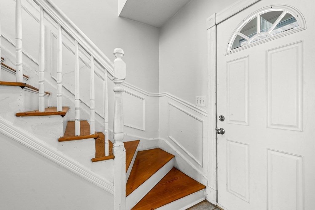 89 Old Road Dracut, MA 01826 - Photo 17 of 29 Gallery Image 17