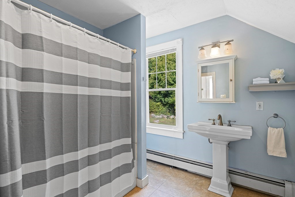 89 Old Road Dracut, MA 01826 - Photo 23 of 29 Gallery Image 23