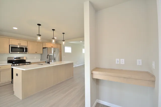 $599,900 | W199N5310 Ponderosa Court, Menomonee Falls, WI 53051