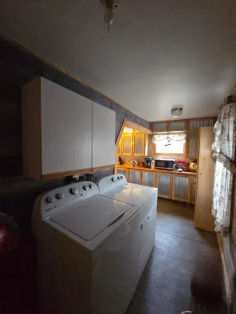 $189,900 | 804 East State Street, Colon, MI 49040