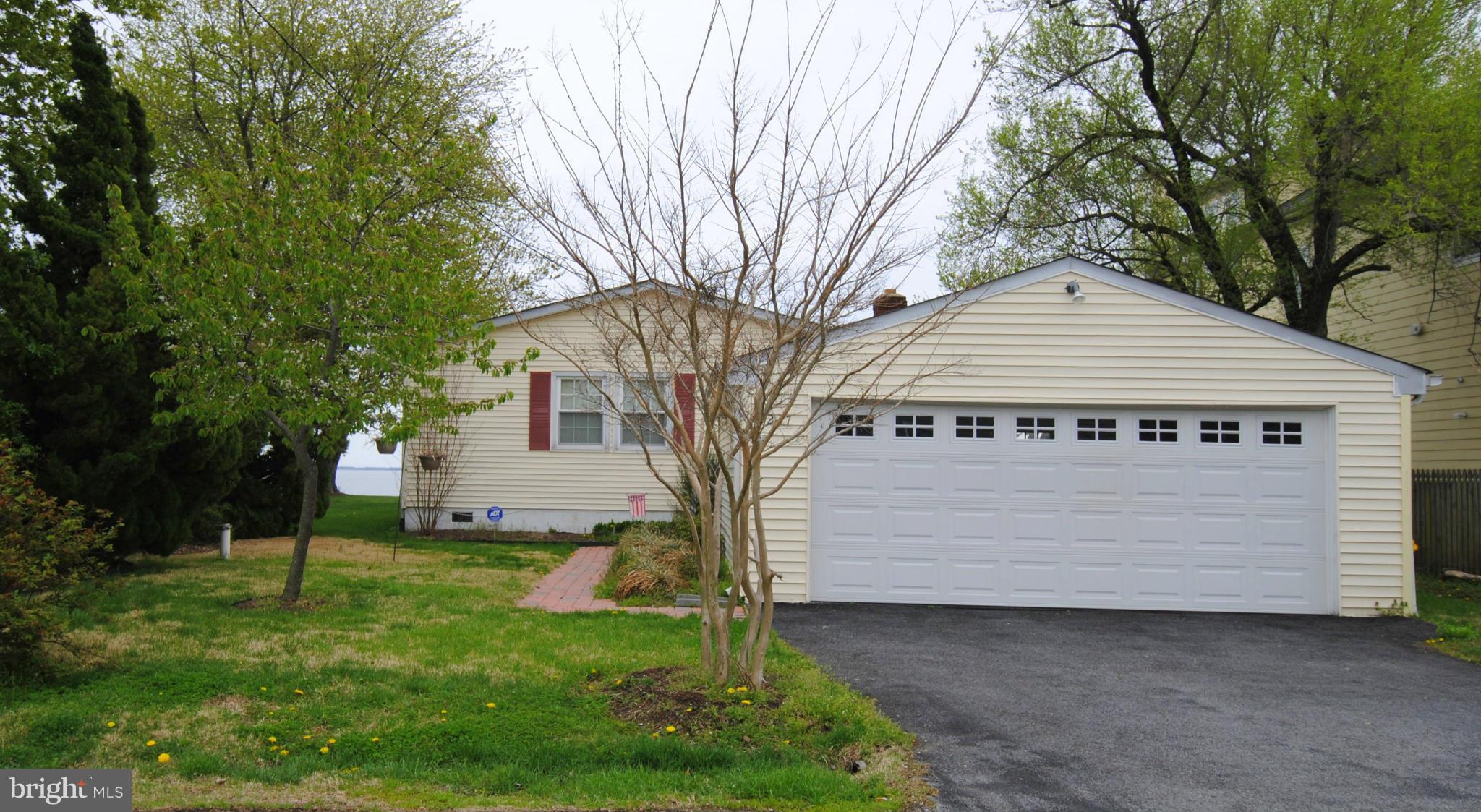 4237 Kings Road Edgewater, MD 21037 - Photo 1 of 30 Exterior (Front)