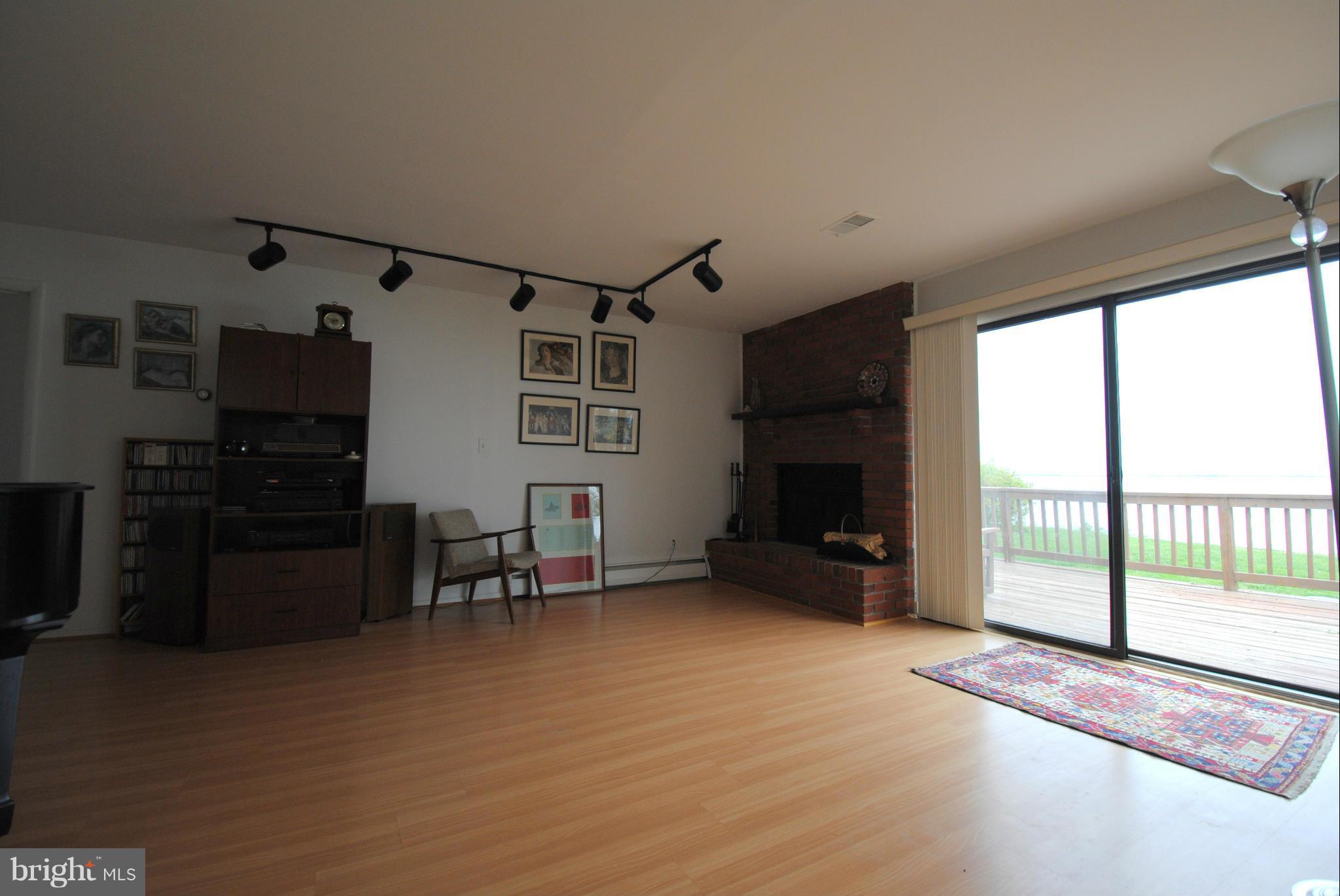 4237 Kings Road Edgewater, MD 21037 - Photo 19 of 30 Family Room