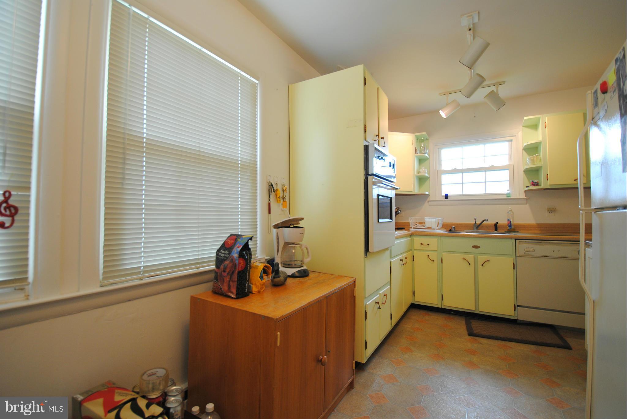 4237 Kings Road Edgewater, MD 21037 - Photo 3 of 30 Kitchen