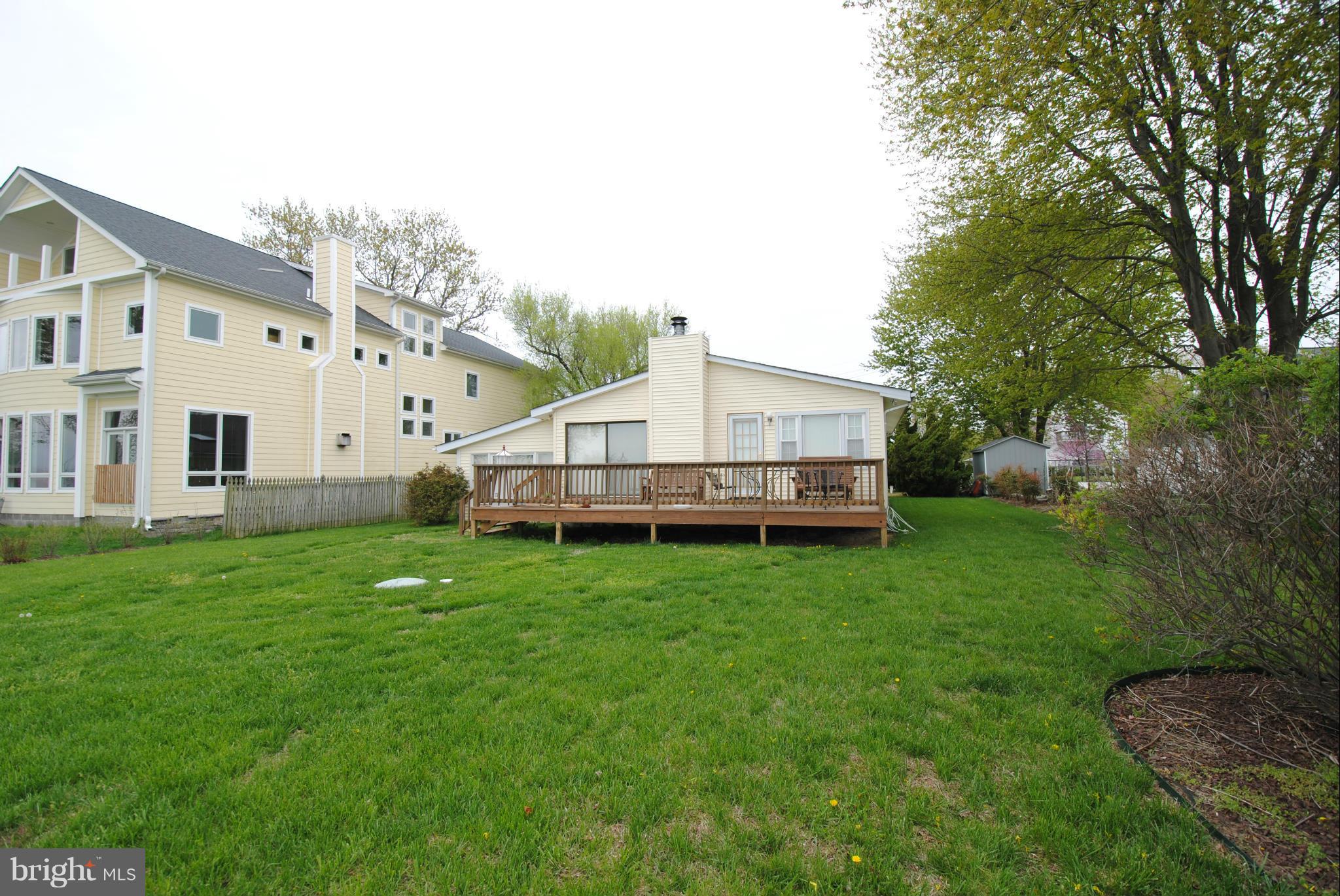 4237 Kings Road Edgewater, MD 21037 - Photo 26 of 30 Exterior (Rear)