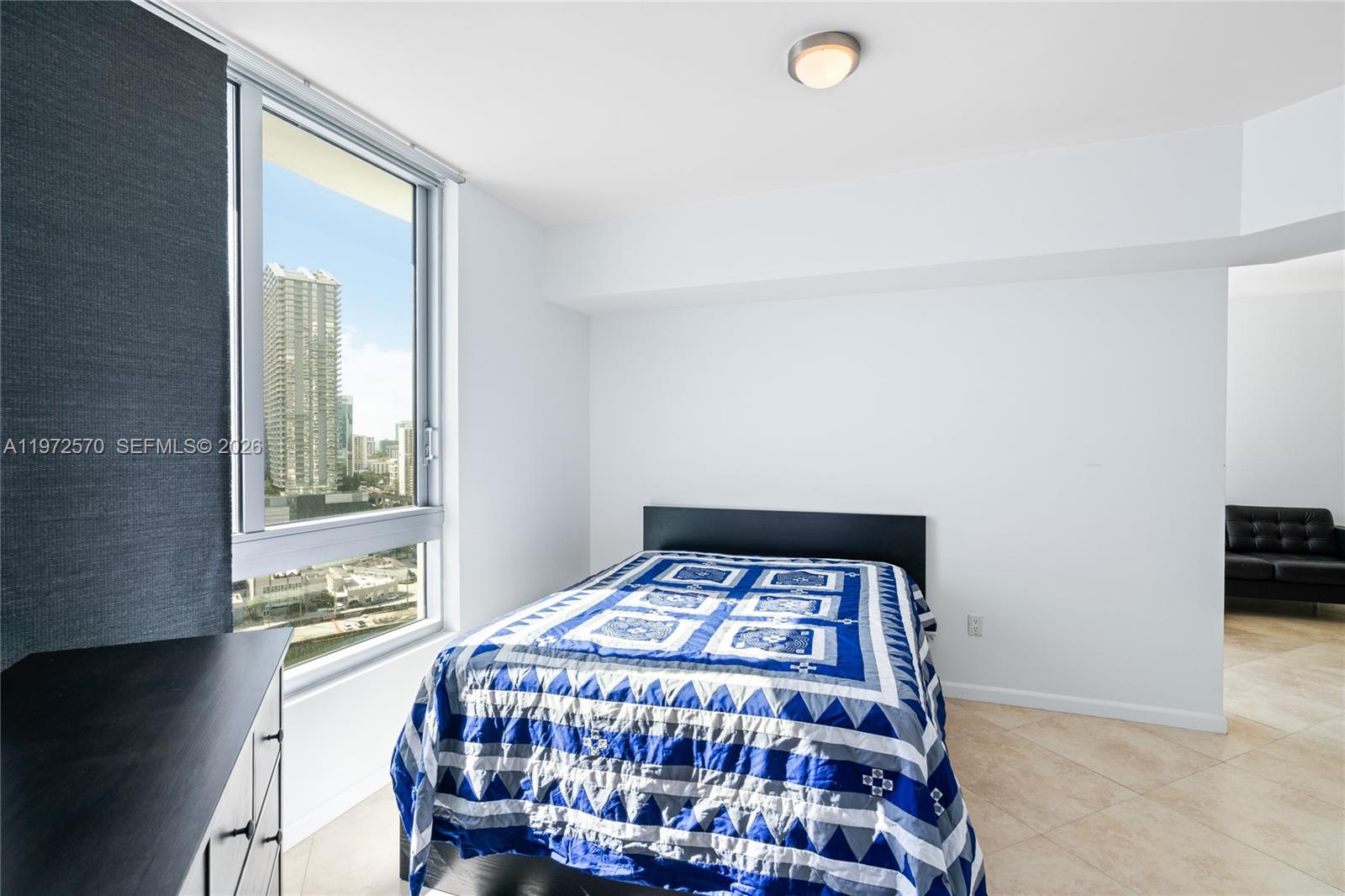 350 South Miami Avenue, Unit 2210 Miami, FL 33130 - Photo 11 of 26