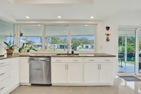 $675,000 | 1821 Northwest 33rd Court, Oakland Park, FL 33309