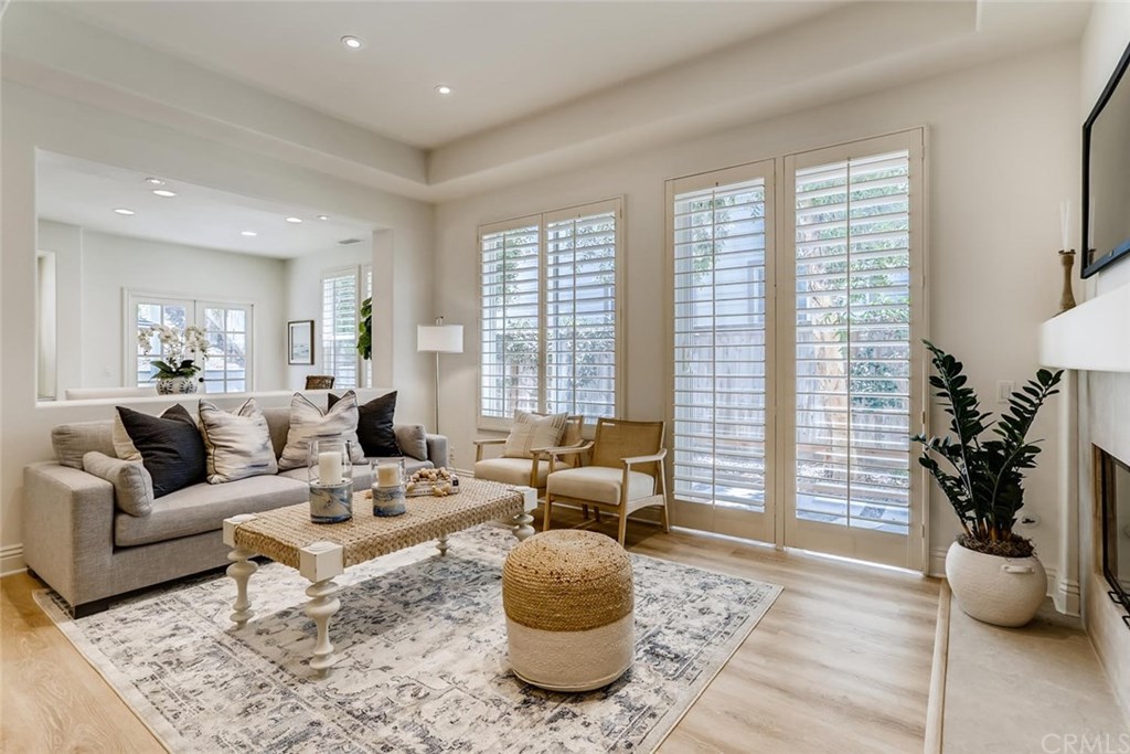 44 Half Moon Trail Ladera Ranch, CA 92694 - Photo 3 of 36 Gallery Image 3