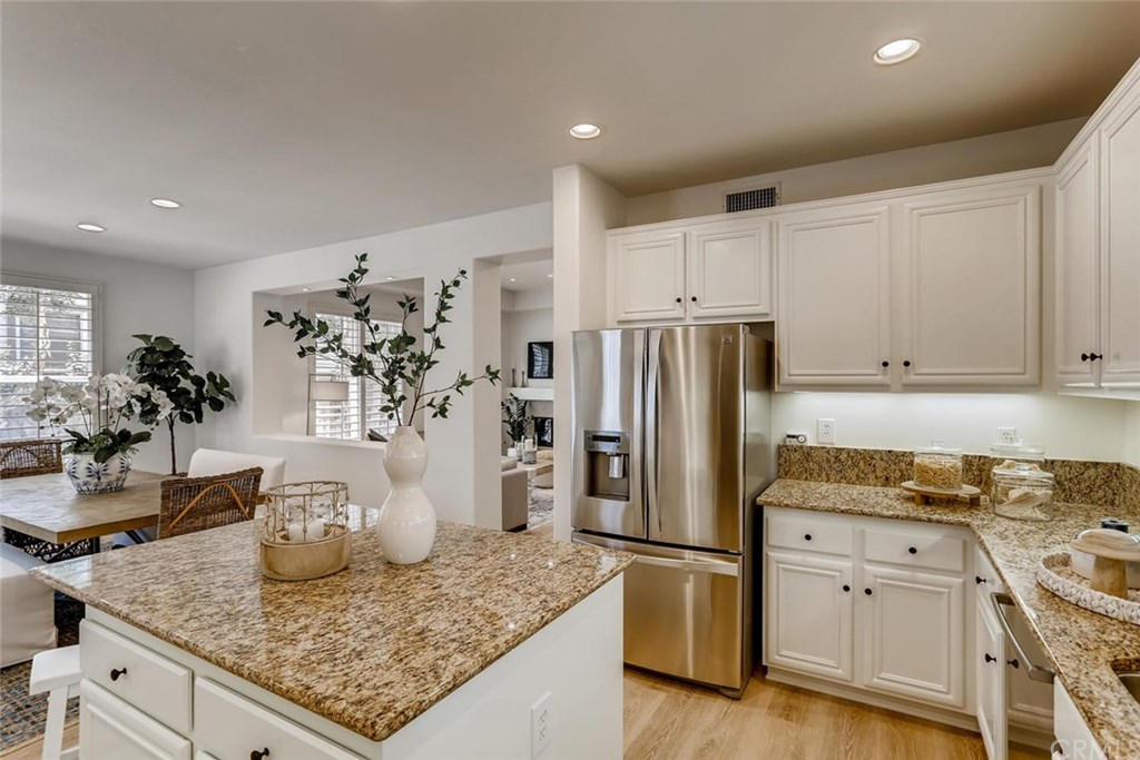 44 Half Moon Trail Ladera Ranch, CA 92694 - Photo 4 of 36 Gallery Image 4