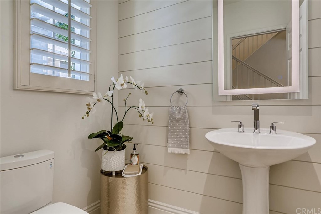 44 Half Moon Trail Ladera Ranch, CA 92694 - Photo 9 of 36 Gallery Image 9